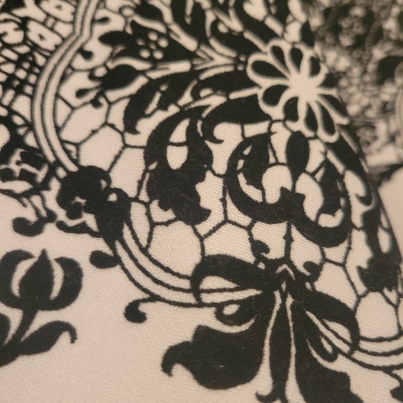 $10 Clean Out Sale - Picture 2 of 4